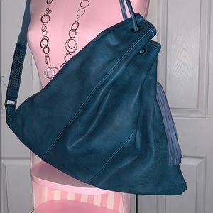 🦋Large Moda Luxe shoulder bag🦋